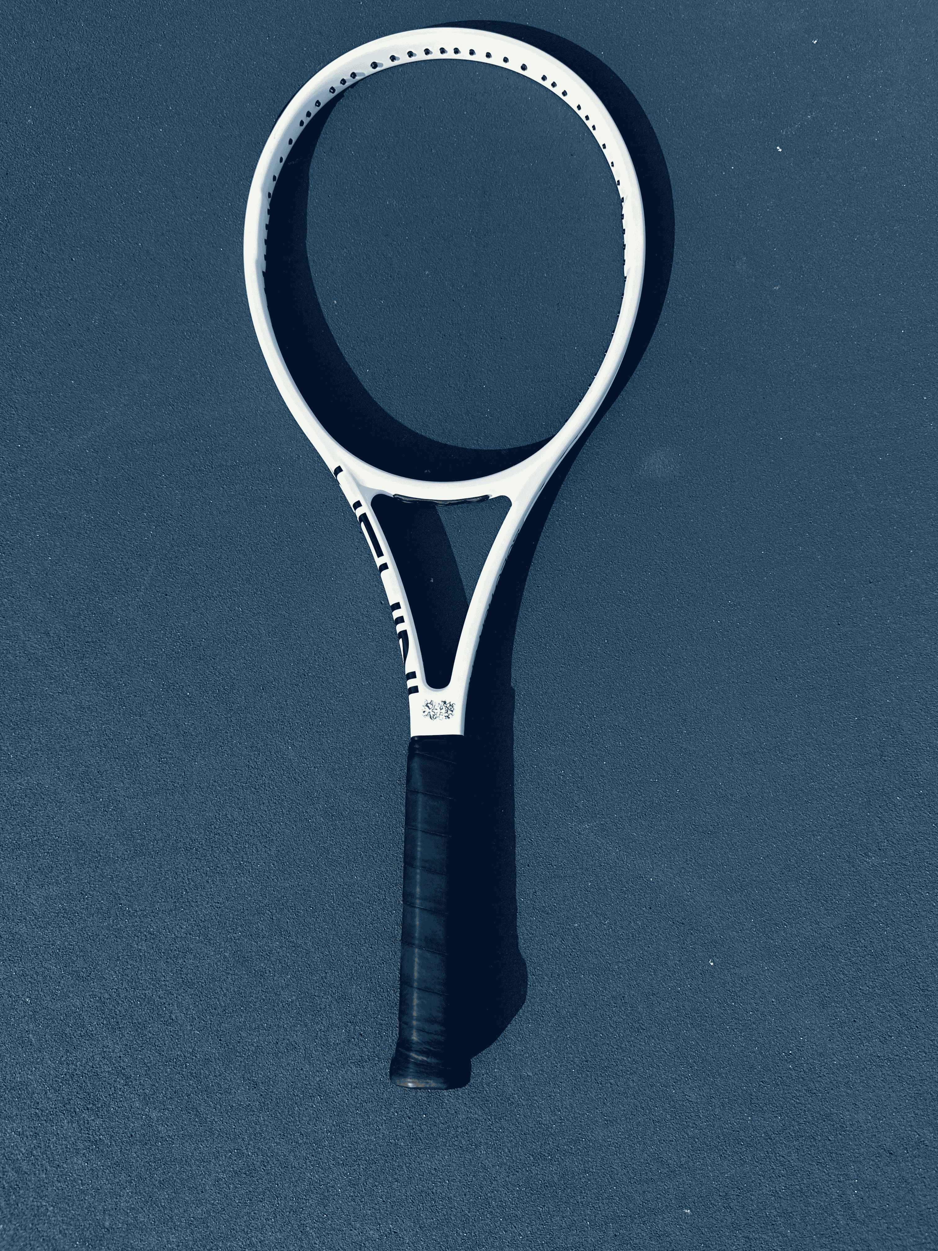 HEVINI SOLUTION 1 Racket (Pre-Order)