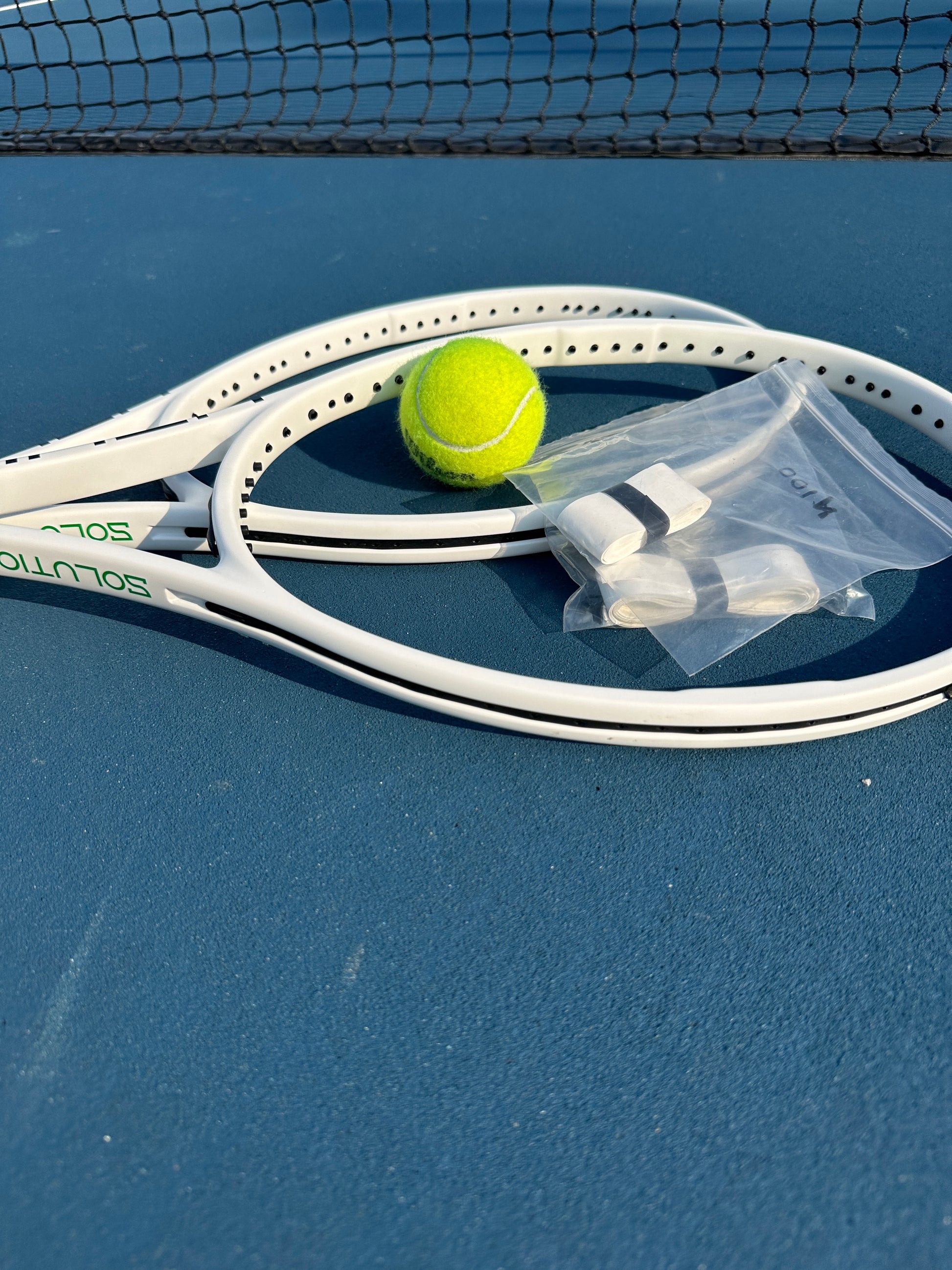 Hevini Solution 1 Tennis Racket (Unstrung)